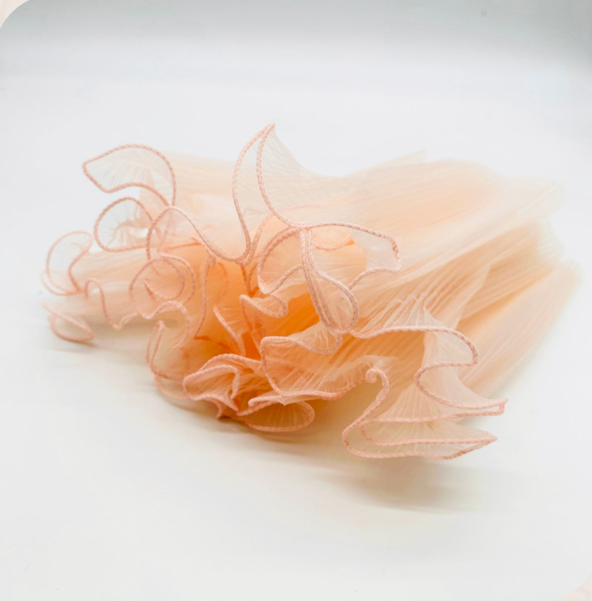 Ruffle Lace Roll