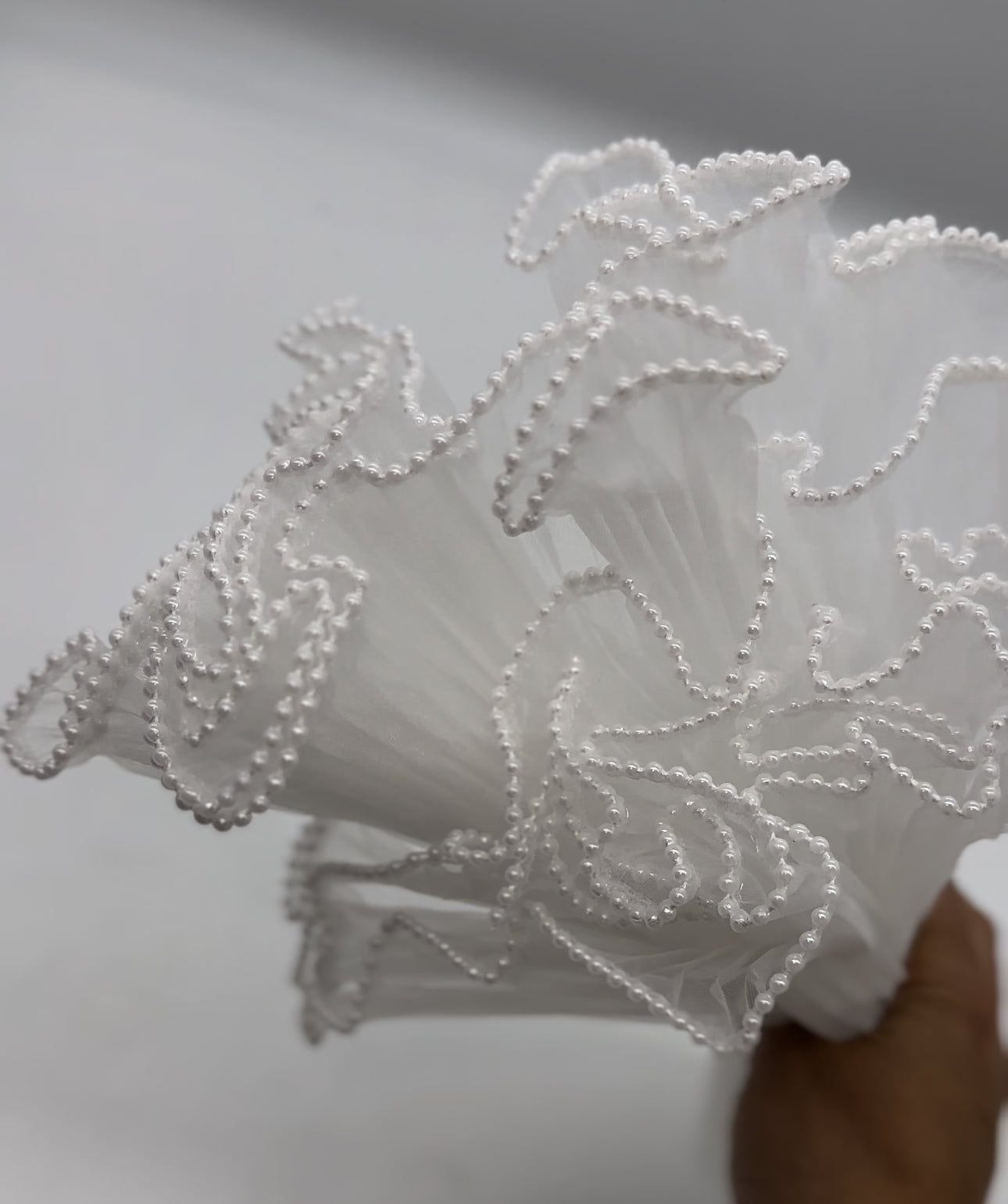 Ruffle Lace Roll