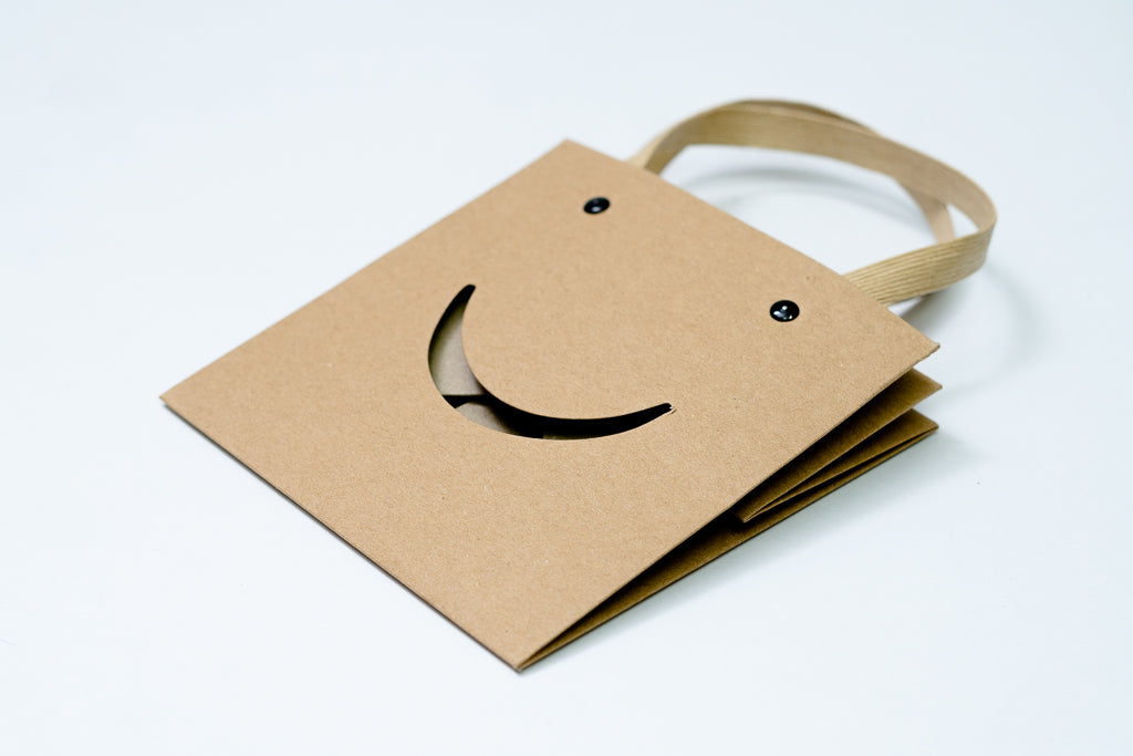 Happy Face Large Kraft Pck 12