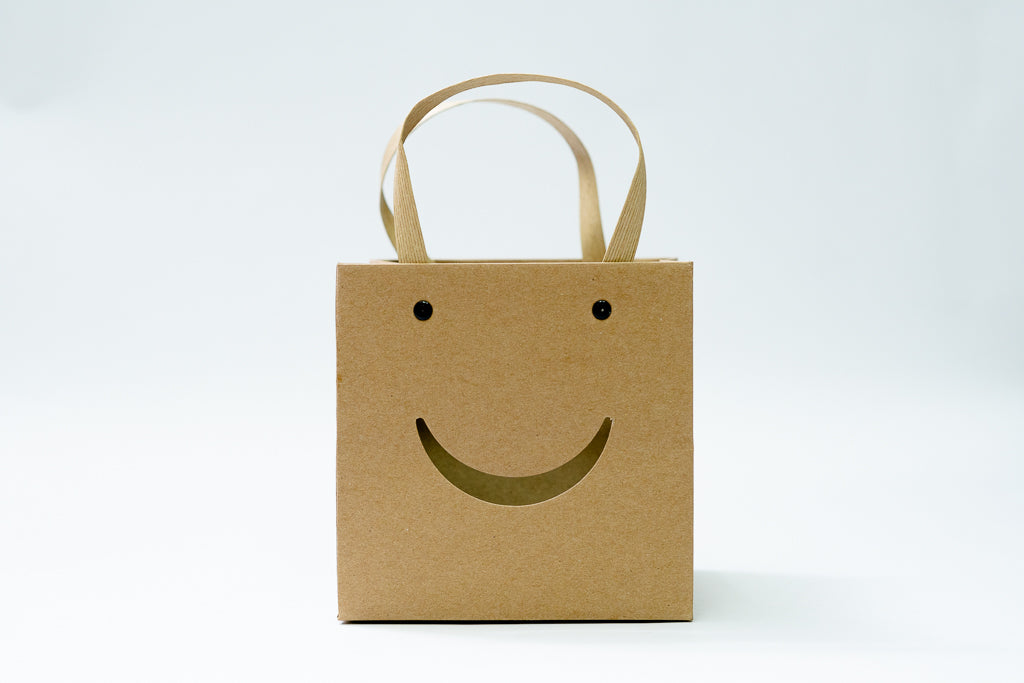 Happy Face Small Kraft Pck 12