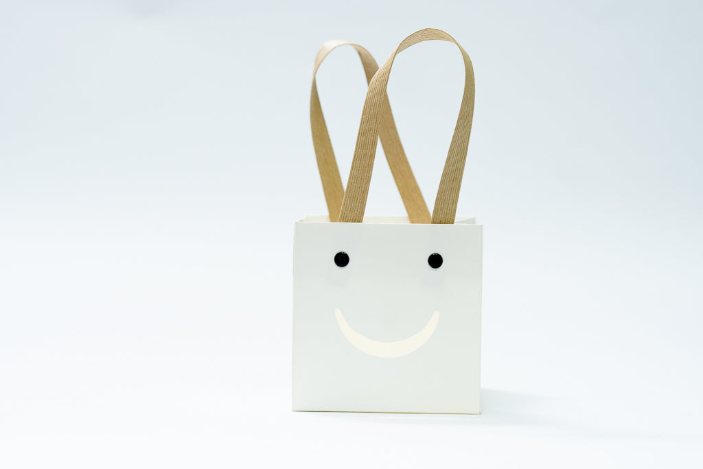 Happy Face Large White Pck 12