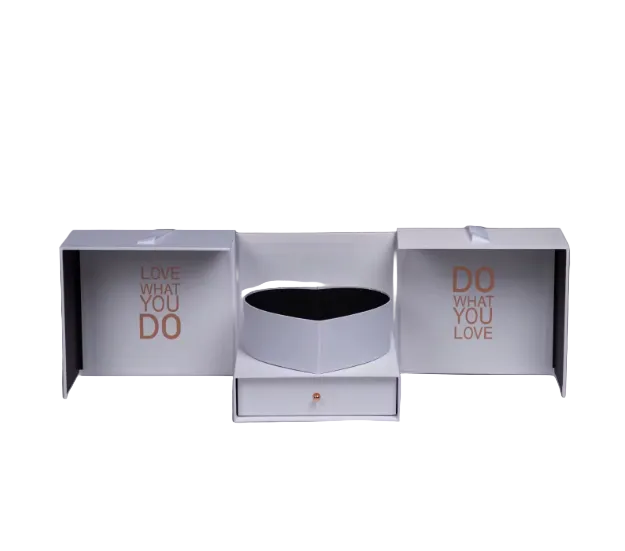 Enclosed Heart Wooden Box